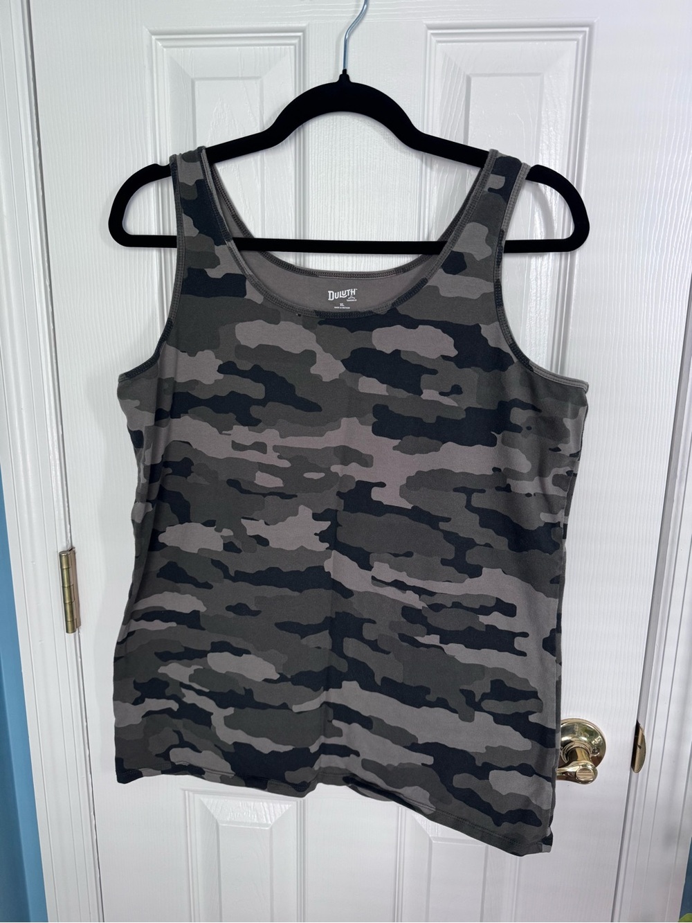 Duluth Trading Co Women's No Yank Tank Top - Gray & Black